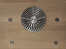 Every single one of the 2,100 seats is supplied with draft-free incoming air during a concert via a combined swirl / displacement diffuser.